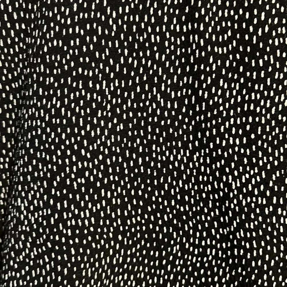 Black Pattern Top - Picture 3 of 3